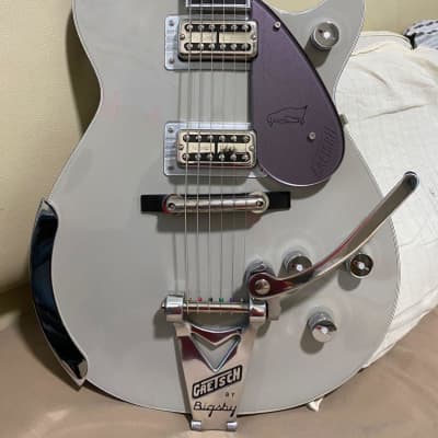 rare  gretsch g6134t-ltd limited edition penguin™ with bigsby® namm 2019 image 2