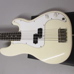 MIM Fender Precision Bass 1994 White | Reverb