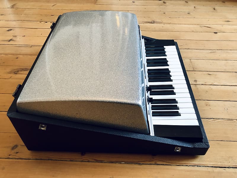 Fender Rhodes Piano Bass ✦ 1972 ✦ Buz Watson Silver Sparkle