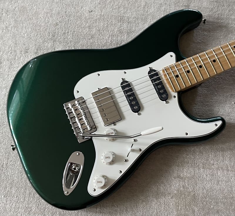 2023 Fender Player Stratocaster HSS With Quarter Pound Pickups British  Racing Green Limited-Edition Electric Guitar