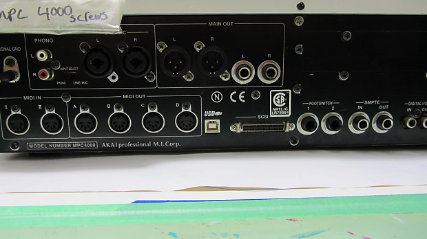 Akai MPC 4000 for parts repair. GOOD SCREEN | Reverb