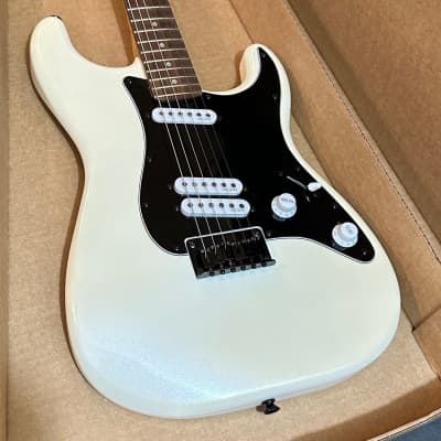 Fender Squier Contemporary Stratocaster HT Special Electric Guitar - White image 18