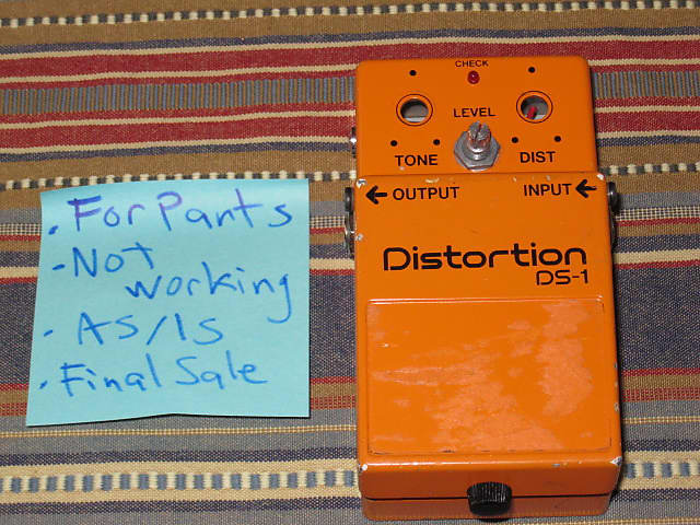 used (for parts / for repair) vintage 1980 Boss DS-1