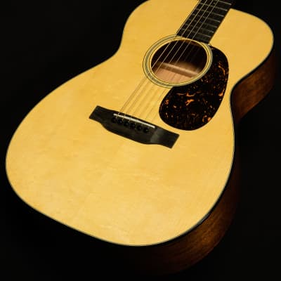 Martin Guitars Custom Shop 00-18 image 6