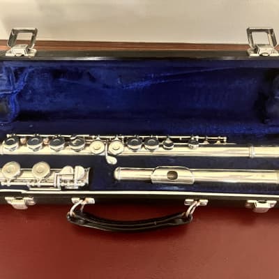 アームストロング　フルート　USA 104 Armstrong Flute USA 104 Silver Tone, Slight Dents, Needs
