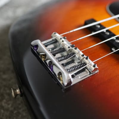 Fender American Deluxe Jazz Bass with Rosewood Fretboard 2012 - 3-Color Sunburst image 17