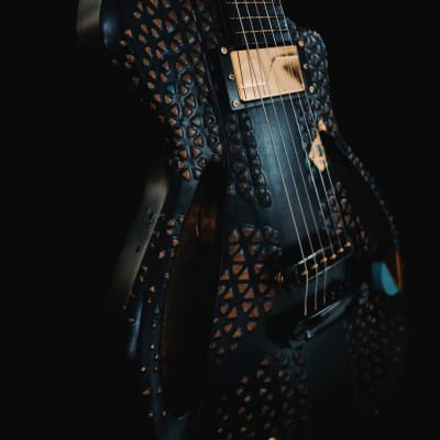 Boutique handmade Honfleur semi-hollow guitar with lacquered eggshell inlays image 3