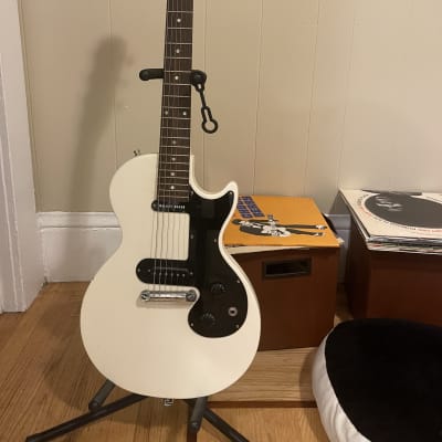 Gibson Melody maker  2010 Satin White image 2