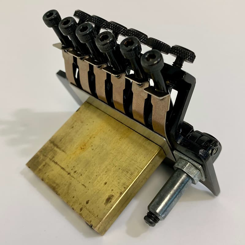 GOTOH GE1988T BLACK Licensed Floyd Rose with OFFSET SADDLES
