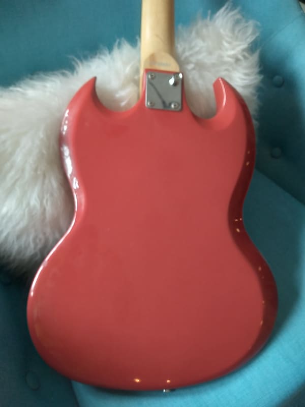 maestro SGギター Maestro by Gibson SG Solid Body Guitar. Gloss Red w/Black