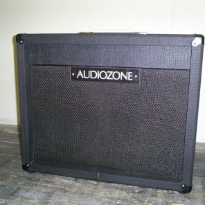 AUDIOZONE model 17, 2x12" guitar speaker image 1