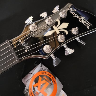 Hagstrom Viking Semi Acoustic Guitar - White image 4