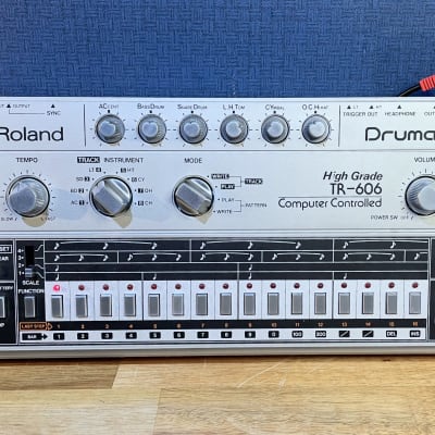 [Very Good] Roland TR-606 Drumatix - Silver