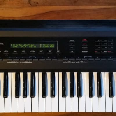 Roland D-50 61-Key Linear Synthesizer 1988 Black + Accessoires