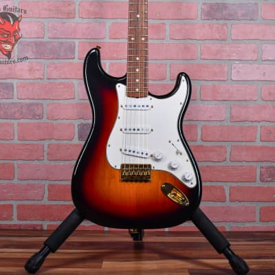 Fender Custom Shop Robert Cray Stratocaster 3-Color Sunburst Birdseye Maple Neck 2007 w/OHSC for sale