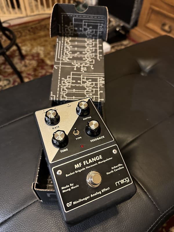 Moog Minifooger MF Flange 2010s - Black | Reverb Moog Minifooger MF Flange 2010s - Black | Reverb