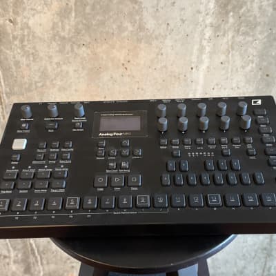 Elektron Analog Four MKII 4-Voice Tabletop Analog Synthesizer 2020 - Present - Black