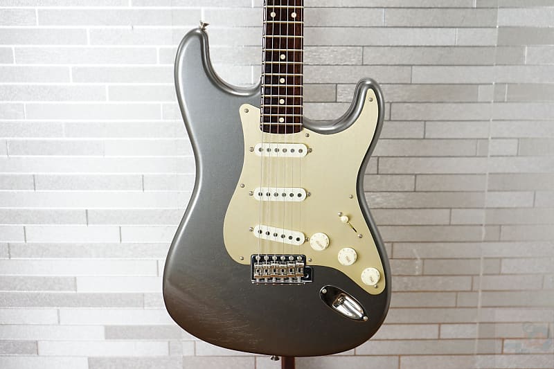 ギター Fender USA Custom Shop Closet Classic Fender Custom Shop '64 Reissue Stratocaster Closet Classic | Reverb