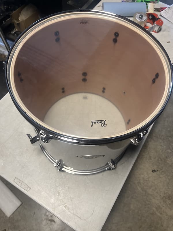 Pearl Export 16 x 16 floor tom, missing legs - White | Reverb