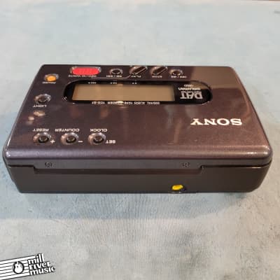 Sony DAT Walkman TCD-D7 w/ original Case, Box and Manuals Used