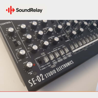 Roland SE-02 Boutique Series Synthesizer Module with K-25m