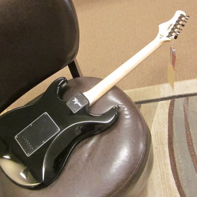 Tagima TW 500 mono black Strat style guitar image 4