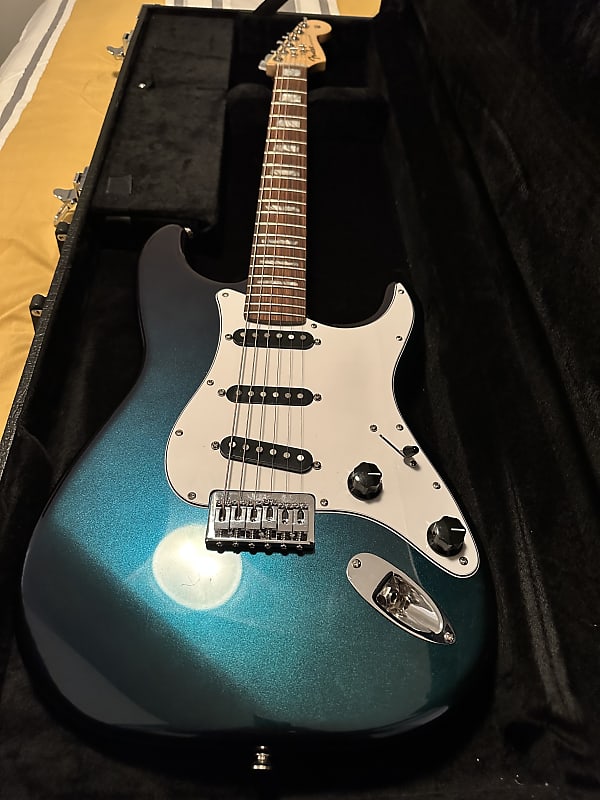 Fender Stratocaster Hardtail Dimarzio HS-3 pickups Hard Case | Reverb