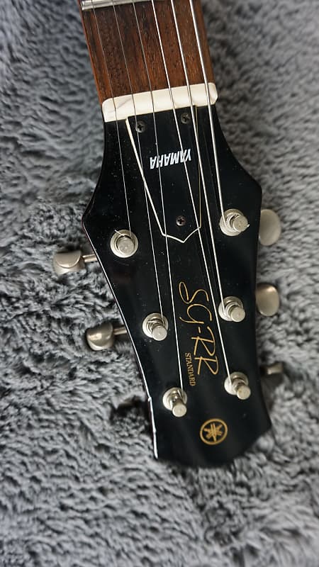 Yamaha SG-RR Standard - Maroon Electric Guitar