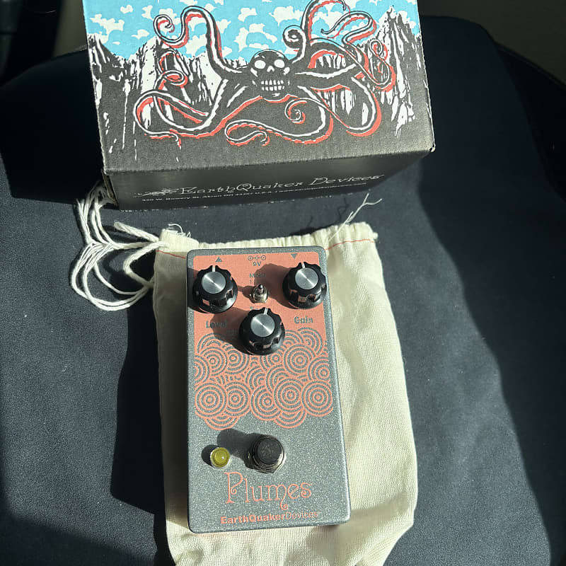 EarthQuaker Devices Plumes Small Signal Shredder Overdrive