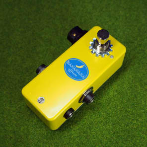 Bananana Effects GROWL 567 Light Sensor Ring Modulator