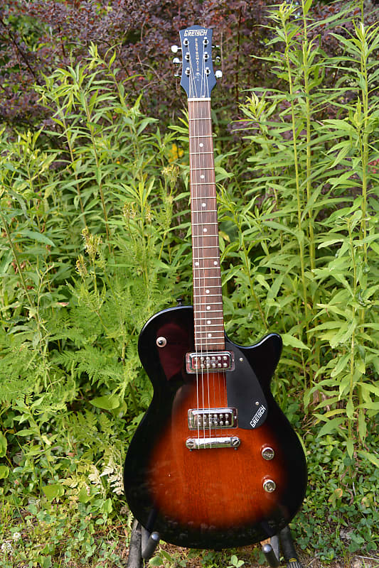 A players Gretsch Junior Jet II Electromatic in Tobacco Finish w/New Black Dunlop Straploks &  Mint Molded ABS HSC image 1