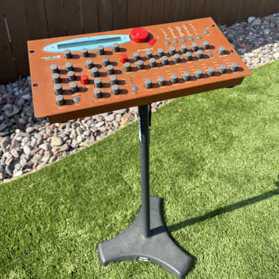 Waldorf Microwave XT Rackmount Wavetable Synthesizer 1998 - Orange