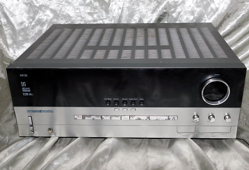 Harman Kardon AVR 330 receiver with pre outs and bass treble balance knobs