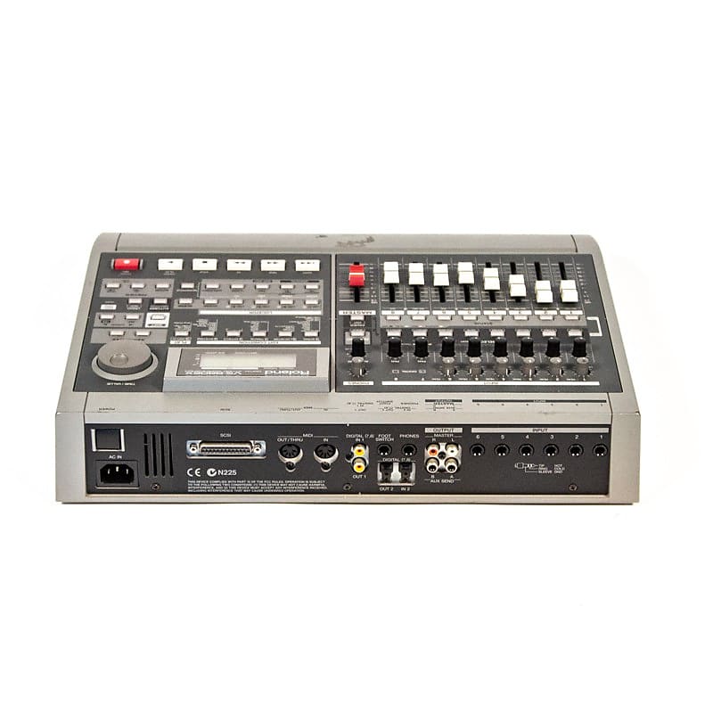 Roland VS-880 デジタルスタジオワークステーション Roland VS-880 デジタルスタジオワークステーション Roland VS