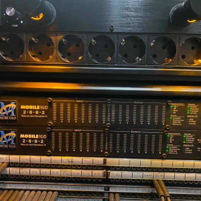 Metric Halo Mobile I/O 2882 2d Expanded Metric Halo 2882 - What To Know \u0026 Where To Buy | Equipboard