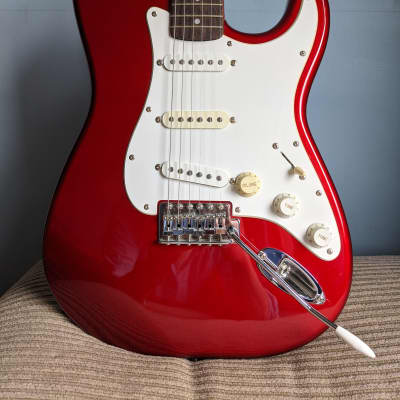 Squier Affinity Series Stratocaster with Rosewood Fretboard 2004 - 2013 - Metallic Red image 1