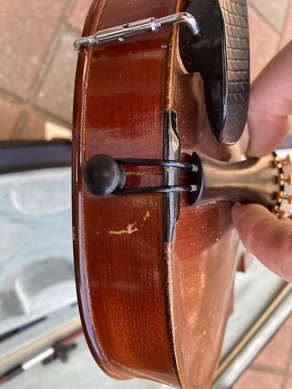 Antonius Stradivarius Cremonensis Faciebat Anno 1713 made in Czechoslovakia  Violin burst