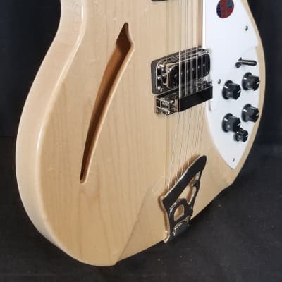 Rickenbacker 330 12 Mapleglo - Semi-Hollowbody 12 String Electric Guitar Natural Maple Color With Ca image 6