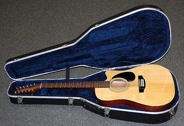 Takamine eg335sc top