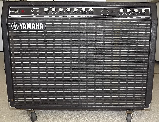 Yamaha b212 amp hot sale