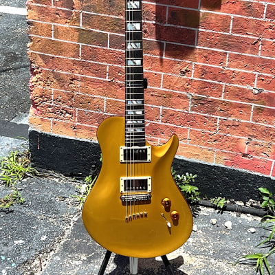 Warrior Isabella  2007 - special ordered w/a Les Paul Gold Top finish & ornate trim she's a Feather ! image 2