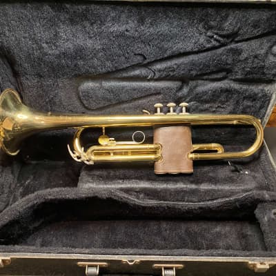 Holton USA Trumpet Model T602 image 2