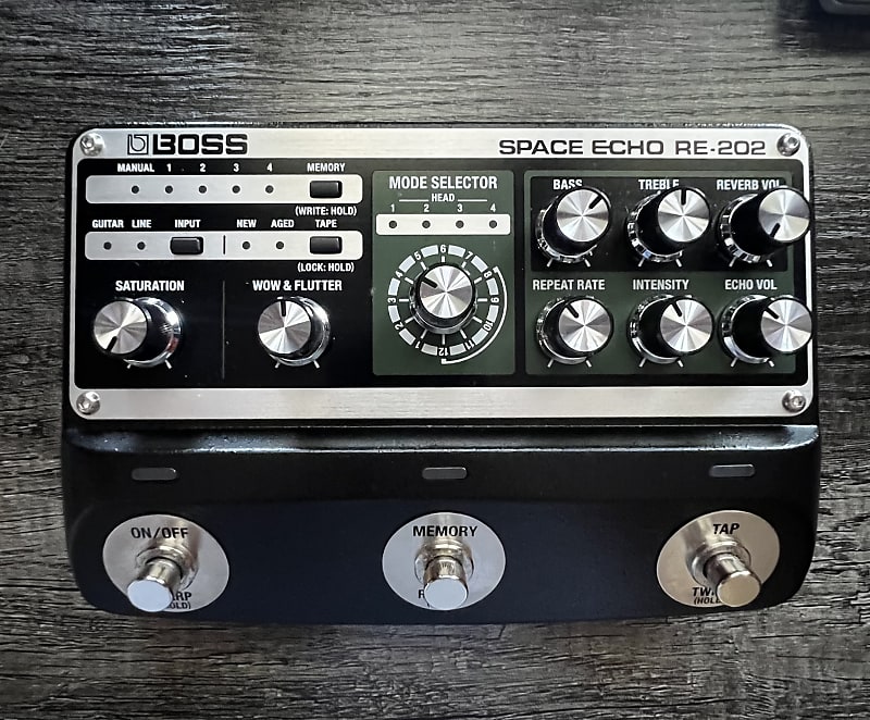 Boss RE-202 Space Echo