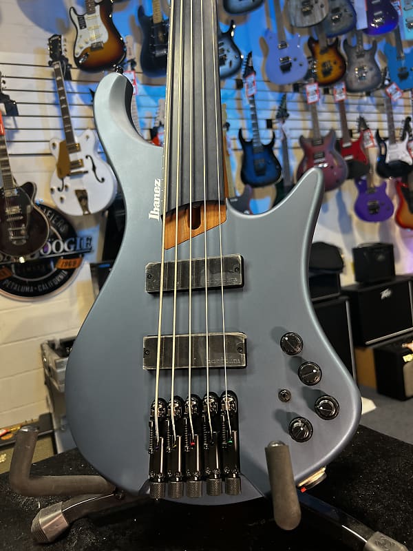 Ibanez EHB1005F フレットレスベース Ibanez アイバニーズ EHB1005F AOM ヘッドレス 5弦ベース