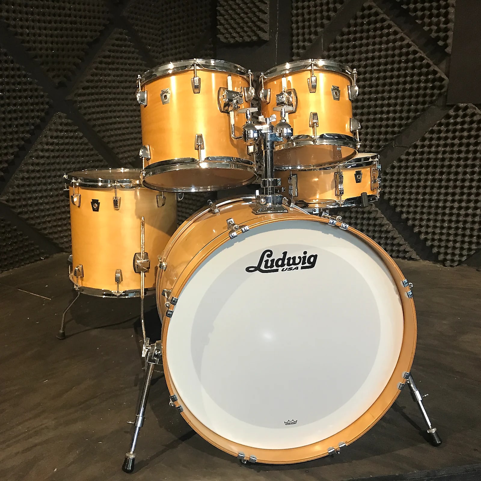 Ludwig Classic Birch Fusion Outfit 8x10 / 10x12 / 14x14 / 16x22