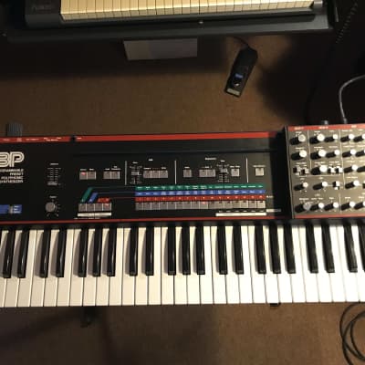 Roland JX-3P 61-Key Programmable Preset Polyphonic Synthesizer with PG-200 Programmer 1983 - 1985 - Black