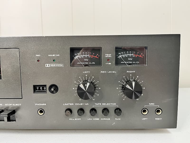 AKAI アカイ カセットデッキ CS-705D Akai CS-705D Cassette Deck