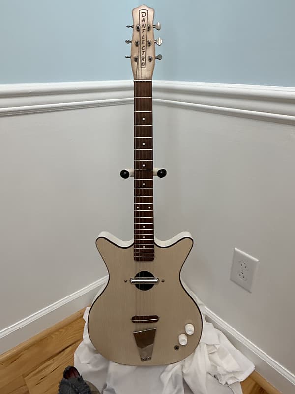 女性が喜ぶ♪ 1959〜1960 danelectro ジャンク convertible エレキ