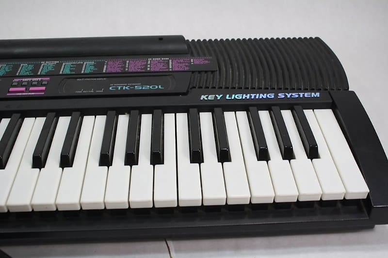 CASIO CTK-520L カシオ キーボード 電子ピアノ 61鍵盤 Casio カシオ 電子キーボード 61鍵盤 光ナビゲーション CTK-520L