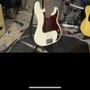 Fender American professional Precision Bass 2016 Olympic white
